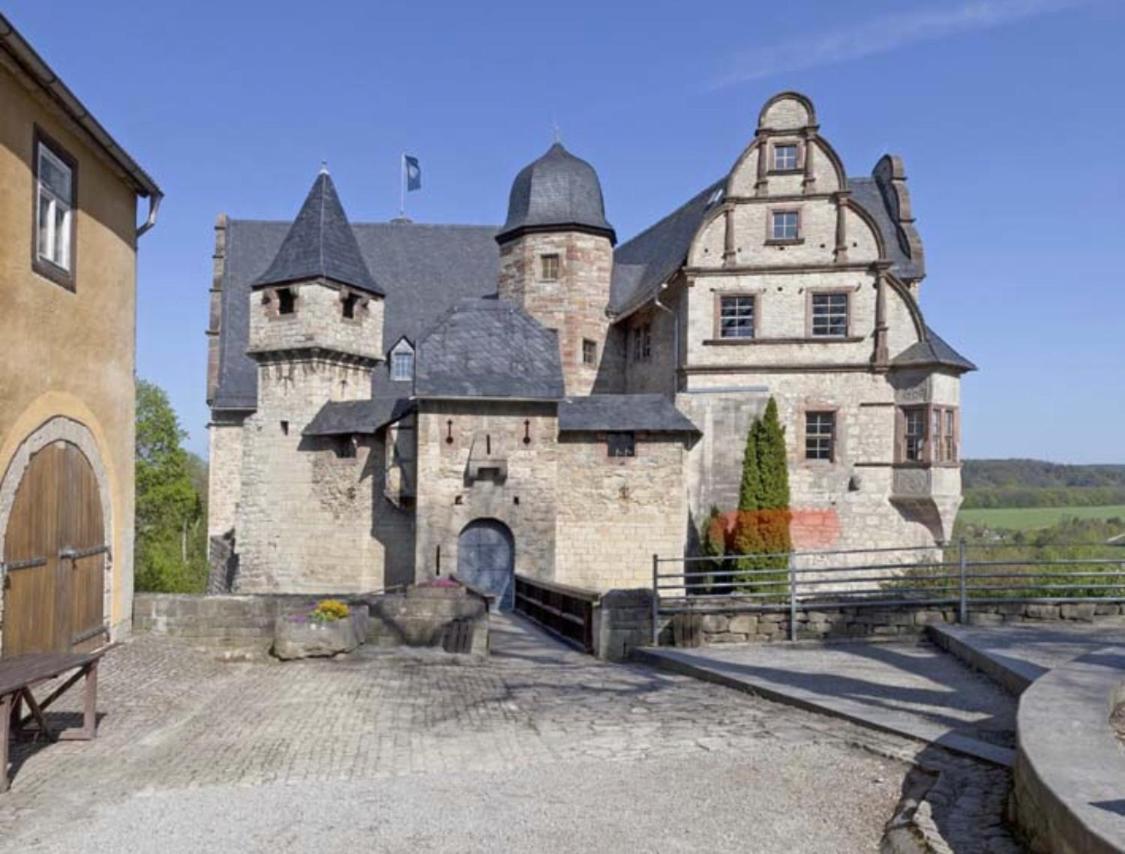 Delux Ferienwohnung am Ilmradweg und Kunstgalerie Kranichfeld Exterior foto